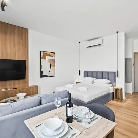 Artemis 205 - Seaside Stories *