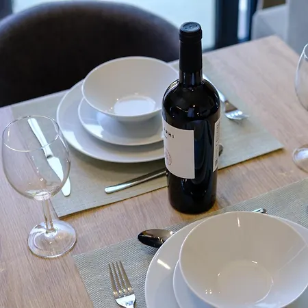 Artemis 205 - Seaside Stories Livadhia