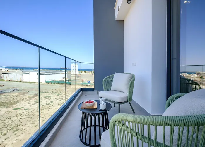 Artemis 205 - Seaside Stories