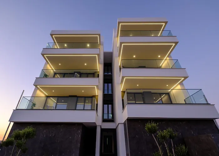 Artemis 205 - Seaside Stories